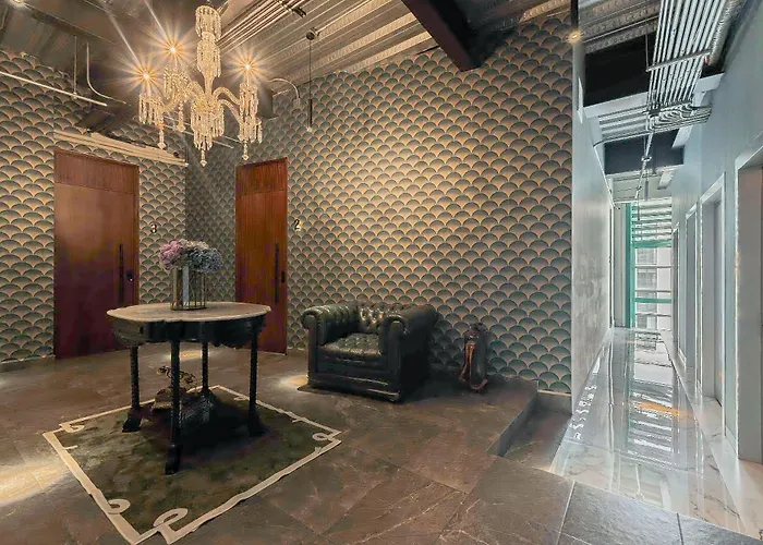 Botanic Loft Stylish & Cozy Retreat W Kitchen & Private Bath